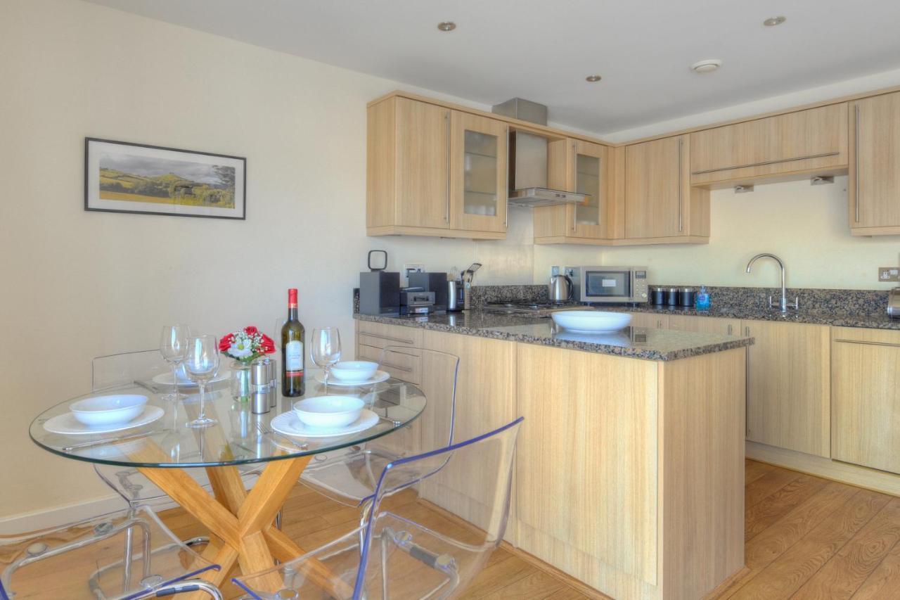Apartament Harbour View West Bay Zewnętrze zdjęcie