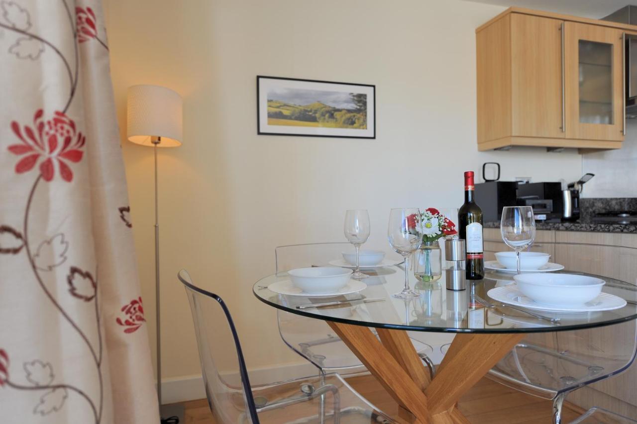 Apartament Harbour View West Bay Zewnętrze zdjęcie